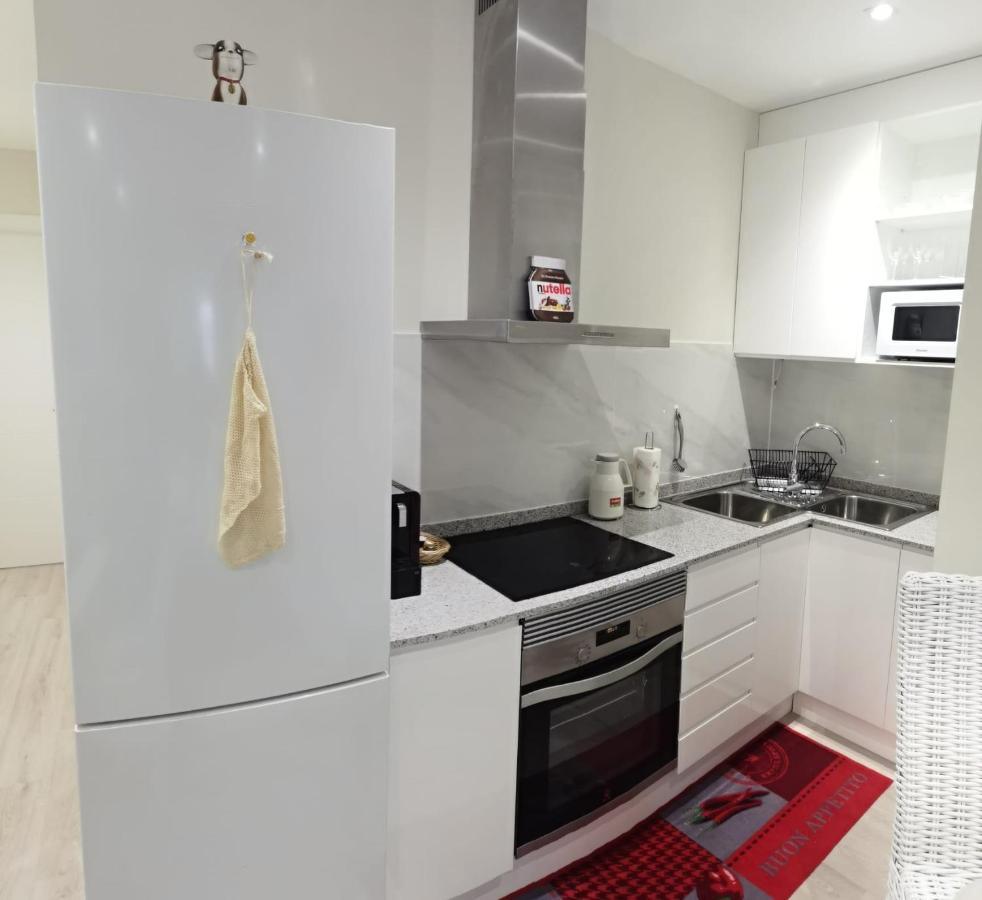 Barcelona, Apartamento De 2 Habitaciones. L'Hospitalet de Llobregat Exterior photo